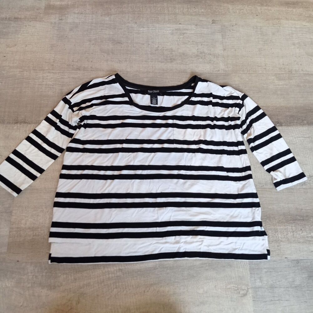 White House Black Market Horizontal White Black Striped Long Sleeve T-shirt S